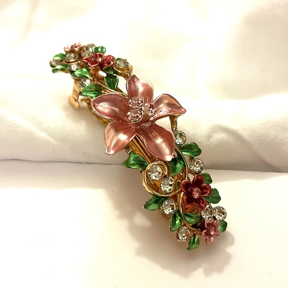 Accessories - Gold toned floral design barrette with crystals